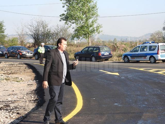 Clovnul care vrea să devină primar și-a făcut un obicei din a întrerupe conferințele altor candidați