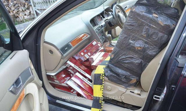 Trei mașini și țigări de contrabandă de peste 70.000 de euro, confiscate în zona de munte
