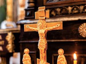 Șase motive pentru care aprindem lumânări în biserică