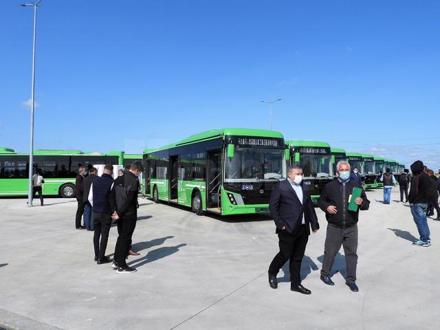 Călătorii gratuite, în probe, timp de două săptămâni, cu cele 25 de autobuze electrice cumpărate de Primăria Suceava