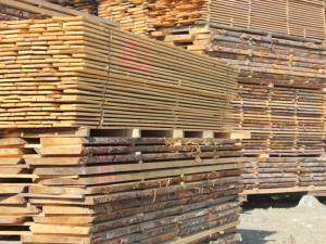 Amenzi mari și lemn de peste 100.000 de lei confiscat, pentru condiții eronate de expediere