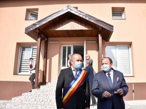 Gheorghe Flutur şi Viorel Cucu au inaugurat trei obiective finalizate în comuna Adâncata