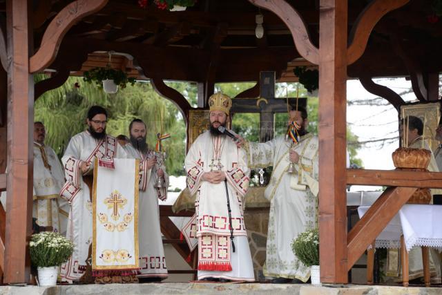 PS Părinte Damaschin Dorneanul, la Vicovu de Sus: „Dumnezeu își conduce Biserica, nu noi”