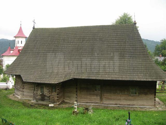 A fost aprobată „Ruta culturală a bisericilor de lemn din Bucovina”