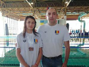 Maria Verciuc alături de antrenorul Cezar Moscaliuc