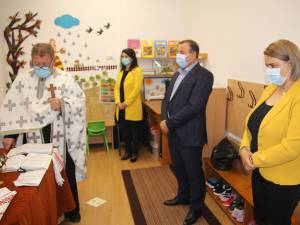 Primarul din Liteni, Tomiță Onisii, a declarat că primăria va continua să investeasca în modernizarea unităților școlare