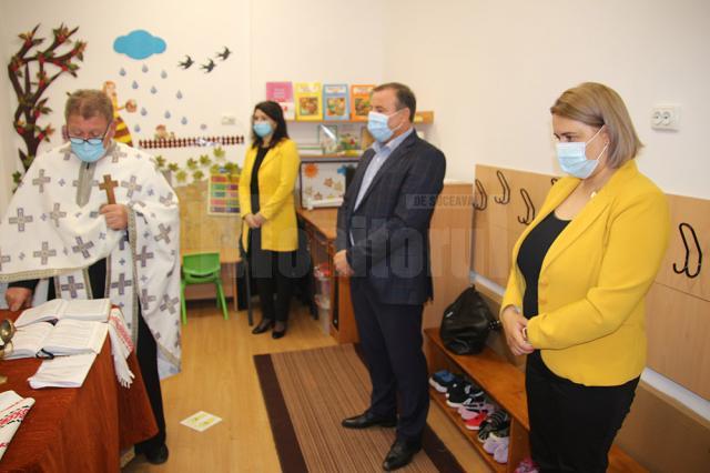 Primarul din Liteni, Tomiță Onisii, a declarat că primăria va continua să investeasca în modernizarea unităților școlare