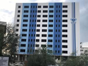 Negocierile se poartă pentru achiziția unui bloc cu 10 etaje, în zona OMV Obcini