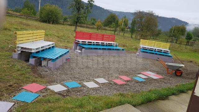 „Clasa din curtea școlii”, proiect educațional la Școala Gimnazială Bucșoaia