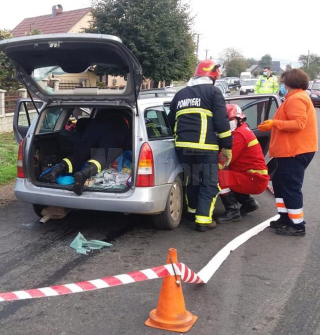Patru minori și trei adulți, implicați într-un accident produs în comuna Satu Mare