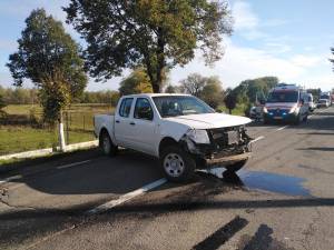 Două persoane rănite, în urma ciocnirii a două mașini la Vicovu de Jos