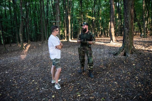 Am jucat airsoft în pădure la Ipotești