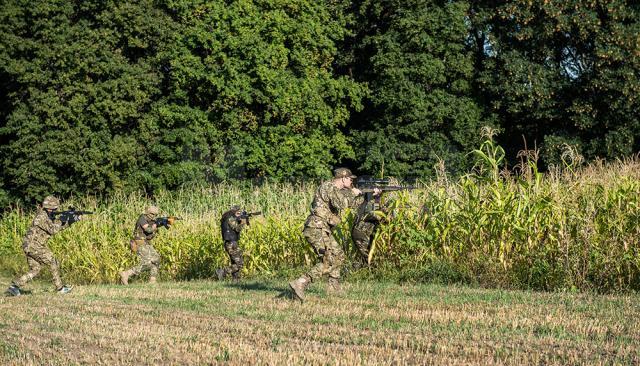 Am jucat airsoft în pădure la Ipotești