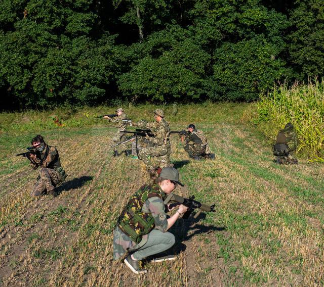 Am jucat airsoft în pădure la Ipotești