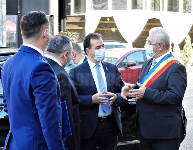 Premieră: depunerea jurământului de primar al Sucevei, făcută în prezența premierului României