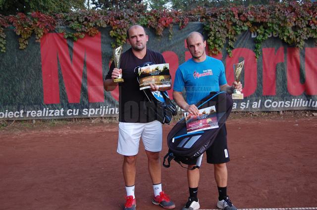 Mihai Pânzaru și Bogdan Marasin, cei mai buni tenismani suceveni ai momentului, au jucat finala Categoriei Elită -40