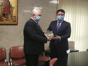 Ambasadorul  Republicii Kazahstan, Excelența Sa Nurbakh Rustemov, și primarul Ion Lungu