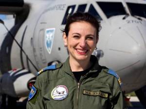 Suceveanca Simona Maierean este prima femeie pilot din Europa al unei aeronave de transport NATO