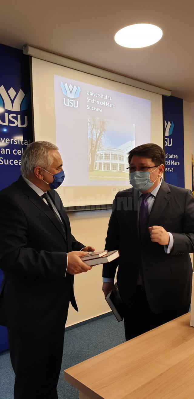 Întâlnirea rectorului Valentin Popa cu ambasadorul Republicii Kazahstan la USV