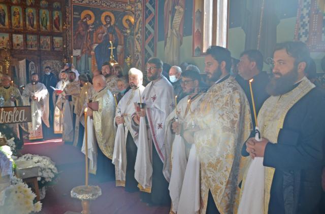 Părintele jertfelnic slujitor al Domnului Constantin Patrolea a fost condus către ceruri Foto Constantin Agafiței