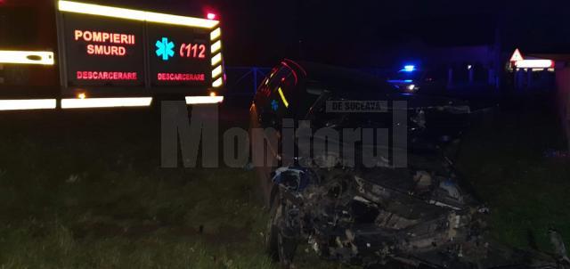 Șoferița a intrat cu mașina într-un gard