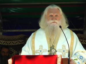 ÎPS Calinic, Arhiepiscopul Sucevei și Rădăuților Sursa: Arhiepiscopia Sucevei