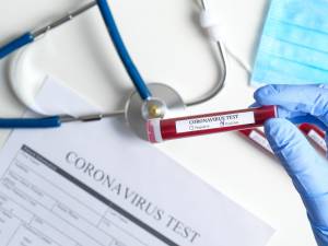 199 de cazuri noi de coronavirus în județul Suceava, în creșterea față de vineri