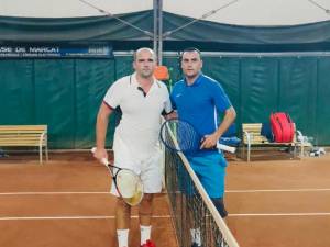 Mihai Pânzaru a câștigat titlul de campion la Masters după o finală cu Gabriel Niţu, din Tecuci