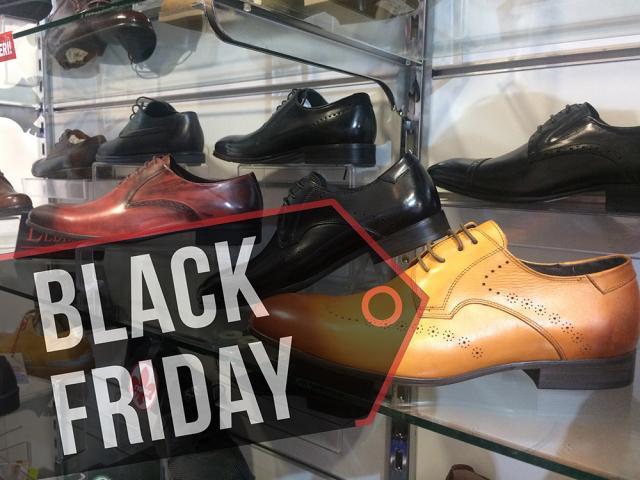 Black Friday la magazinele „La Strada”: reduceri suplimentare de 10-30% la toate produsele, în limita stocului disponibil