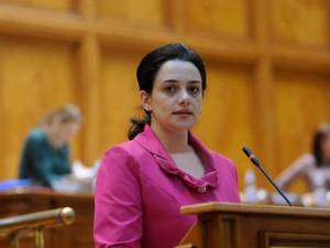 Deputatul PNL de Suceava Angelica Fădor, care candidează pentru un nou mandat