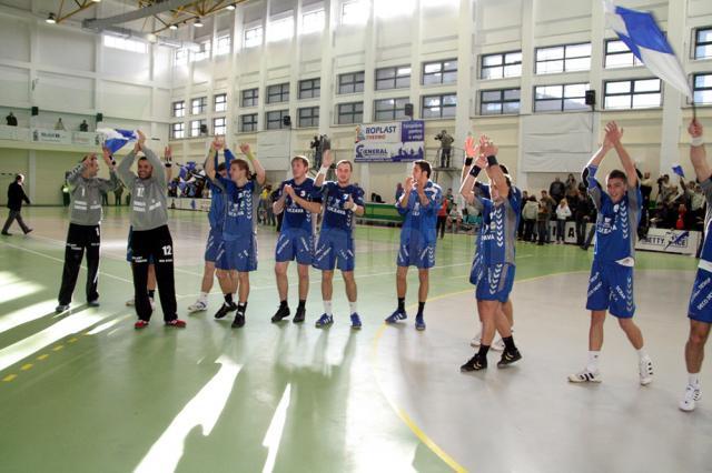 Handbaliștii de la CSU Suceava jubilează după calificarea în optimile Challenge Cup