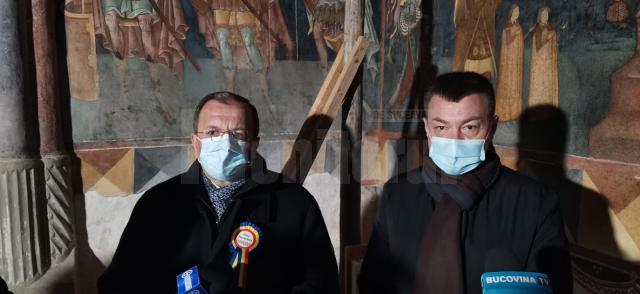 Bogdan Gheorghiu și Gheorghe Flutur au recepționat lucrările de restaurare a picturii bisericii din Bălinești