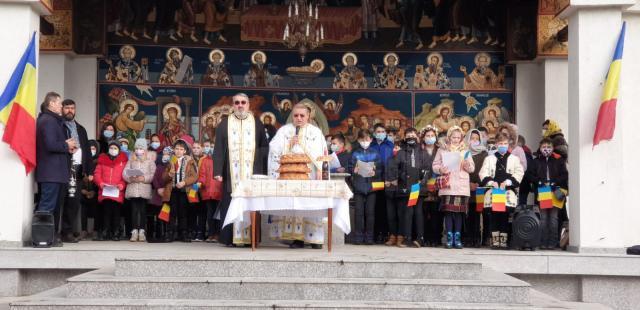 Concert de cântece patriotice și religioase, la Biserica „Sf. Vineri” Suceava (1)