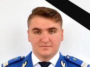 Răzvan Mihai Zaharia era elev al Școlii Militare de Subofițeri de Jandarmi "Petru Rareș" Fălticeni și să pregătea de examenul de absolvire