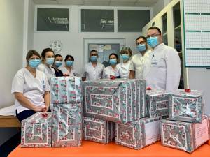 Moș Crăciun în halat alb, pentru copii cu diabet zaharat înscriși la tratament la Spitalul Suceava