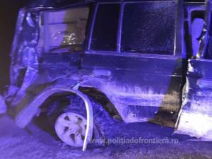 Urmărire în noapte după un jeep încărcat cu aproape 13.000 de pachete de țigări de contrabandă