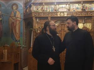 Pr. Dan Damaschin din Iași și pr. Petru Balabasciuc din Păltiniș -  Panaci
