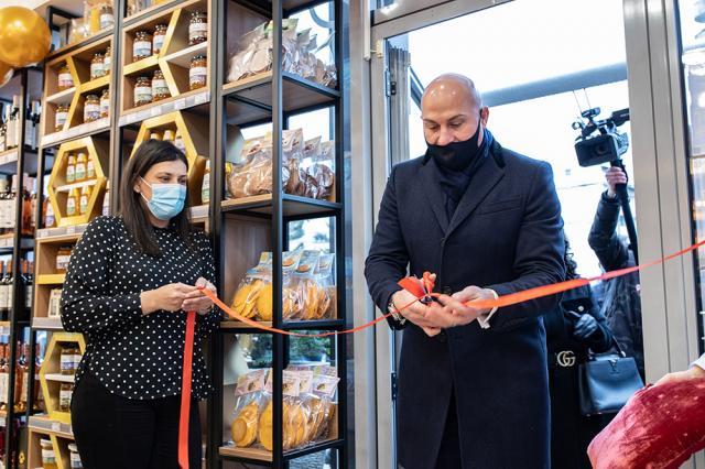 ”Dulcinella” le face zile dulci de sărbători sucevenilor, prin deschiderea primului Atelier de Cofetărie Artizanală la Suceava. Foto: Ema Motrescu