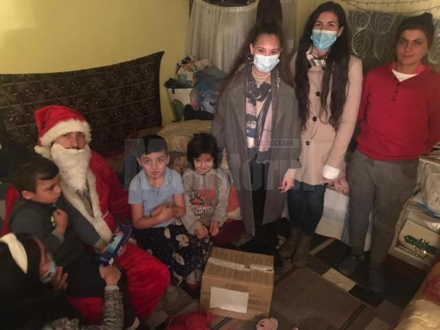 30 de copii provenind din familii nevoiașe au primit daruri din partea ASCOR Suceava
