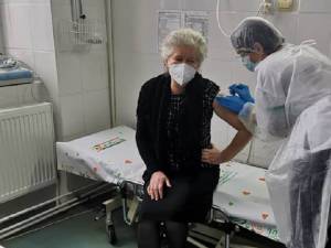 Medicul psihiatru Ofelia Popoveniu s-a vaccinat luni