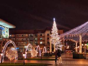 Iluminat festiv în municipiul Suceava, până pe 18 ianuarie