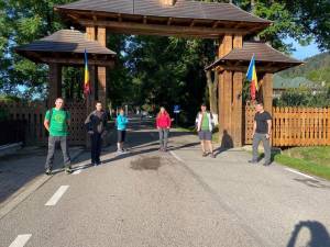 Voluntarii EGGER ”adoptă” Via Transilvanica