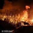 Magaziile anexe a două blocuri din Molid, distruse de un incendiu