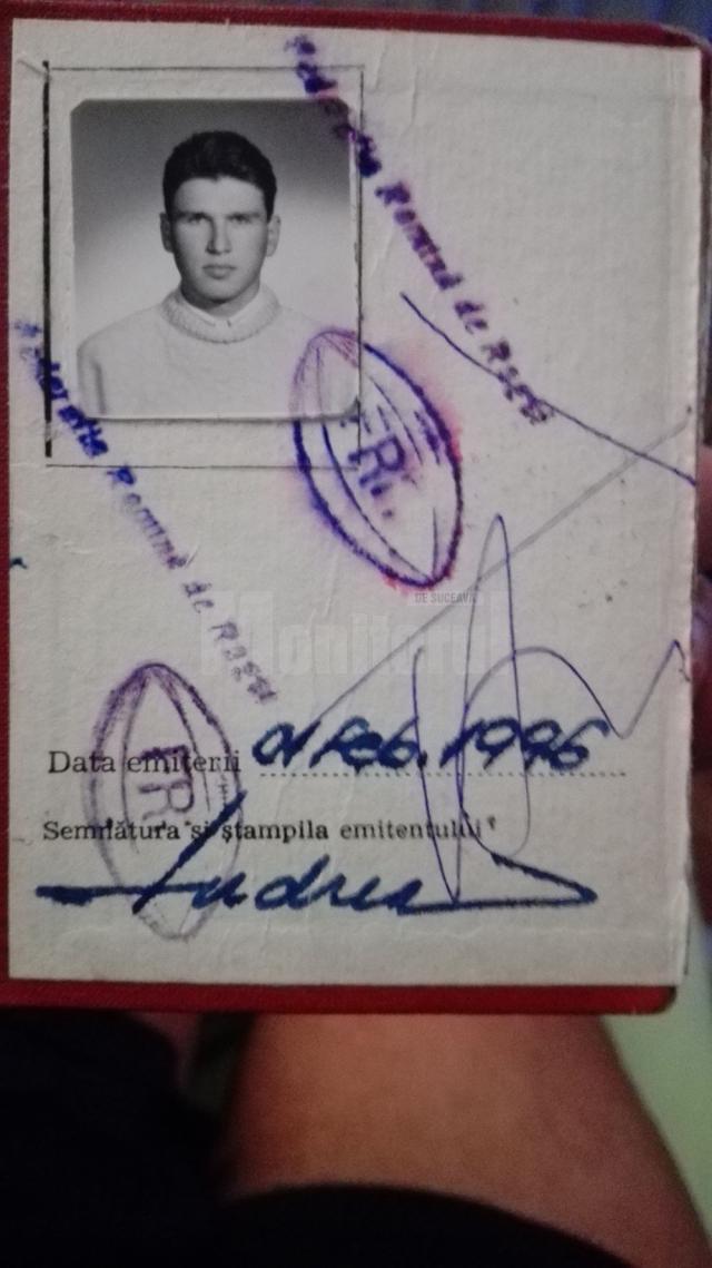 Carnetul de legitimare la seniori, din 1996, al lui Ştefăniţă Sabin Rusu