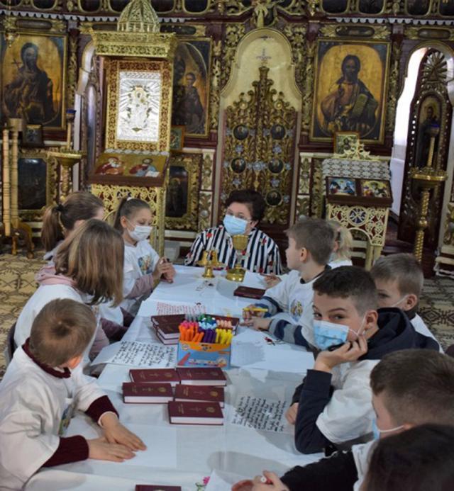 Școala de duminică – liturghia copiilor