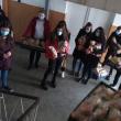 75 de familii necăjite din municipiul Suceava au primit 250 de pâini de la voluntarii Asociației Tinerilor Ortodocși Suceveni