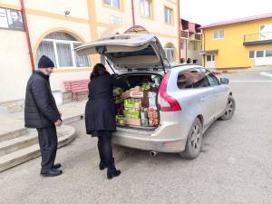 Daruri pentru bătrânii de la Centrul Social Bogdănești
