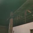 Un coș de fum neizolat corespunzător a provocat un incendiu la o casă de locuit