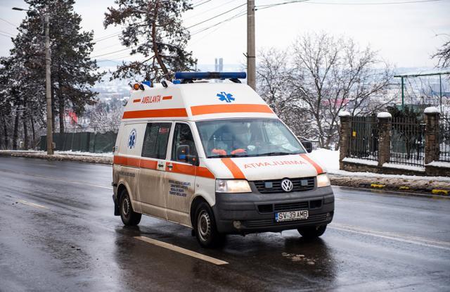 Copilașul a fost transferat la spital la Iași