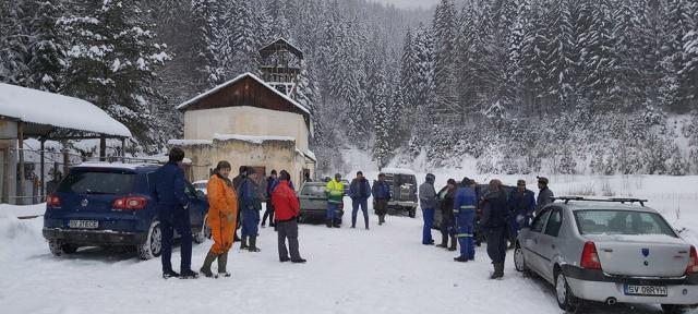 Minerii de la Crucea nu renunță la proteste, deși au început să primească salariile restante